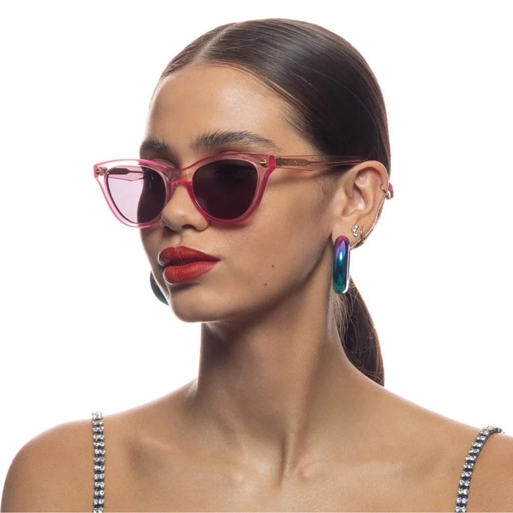 CAMILLA “Festival Frolic” Pink Acetate Cat-Eye Festival Beach Brunch Sunglasses